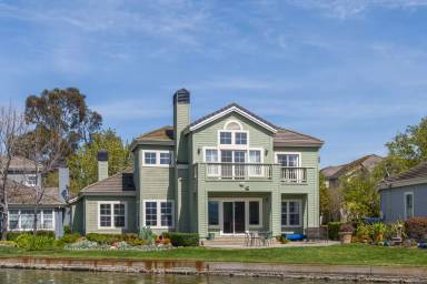 Main picture of 552 Island Pl
