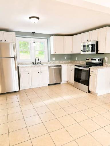 Main picture of 20 Woodland Dr