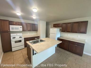 Main picture of 3528-32 36th St
