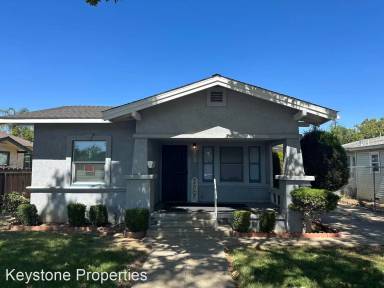Main picture of 1021 W 21st St