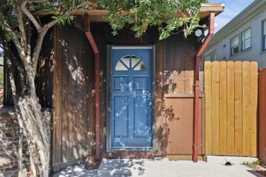 Main picture of 6357 Florio St
