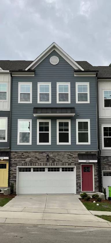 Main picture of 2061 Eva Pearl Dr