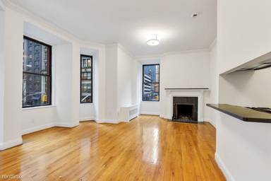 Main picture of 121 Madison Ave Apartments