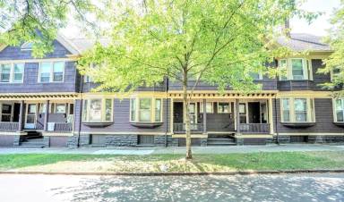 Main picture of 239 Pearl St