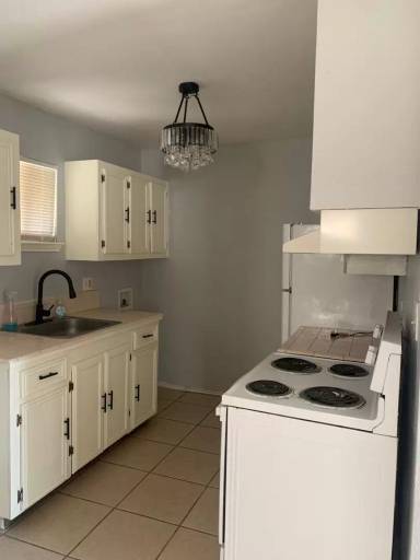 Main picture of Mercedes Palms Apartments