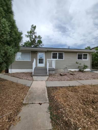 Main picture of 809 W Jefferson St