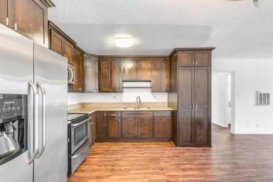 Main picture of 600 Almond Ave