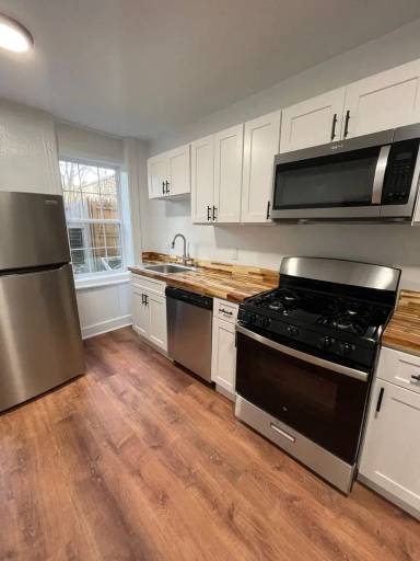 Main picture of 11 Liberty St
