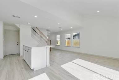 Main picture of 5205 Two Iron St