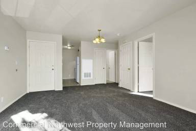 Main picture of 160 W Idaho St