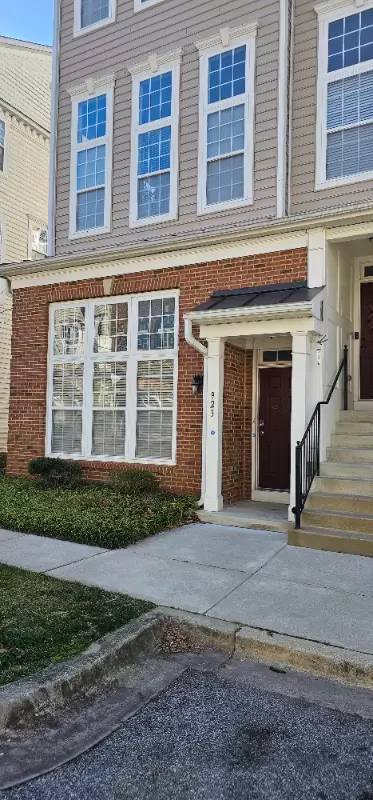 Main picture of 923 Pine Forest Ln