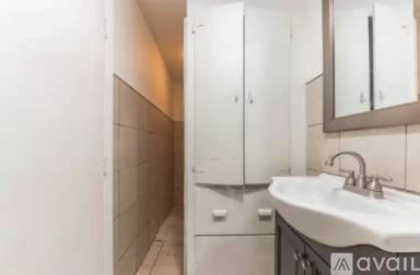 Main picture of 1405 Powell St