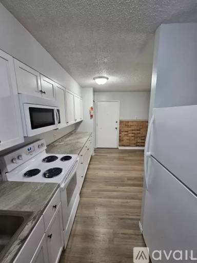 Main picture of 1160 Oakview Dr