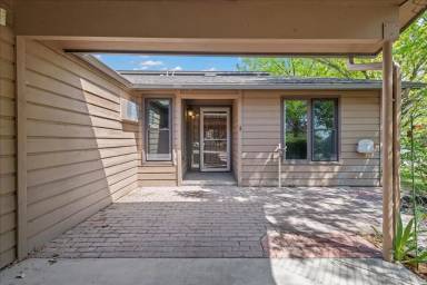 Main picture of 2988 S Owyhee St
