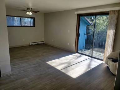 Main picture of 12809 SE Division St