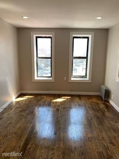 Main picture of 646 Argyle Rd Apartments