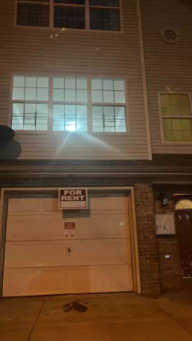 Main picture of 335 Hamilton Ave