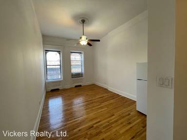 Main picture of 22 E 93rd St