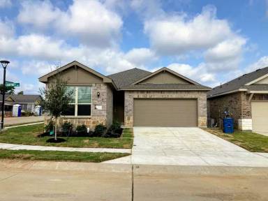 Main picture of 2321 Courtney Way