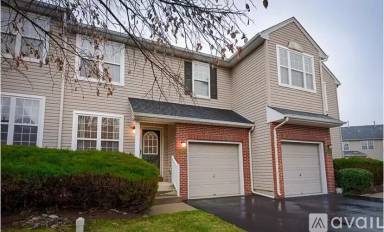 Main picture of 537 Quincy St
