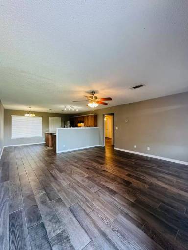Main picture of 476207 E 1094 Rd