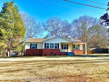 Main picture of 606 Crossley Ave
