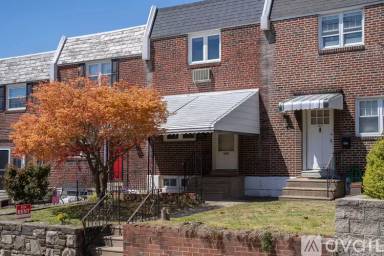 Main picture of 3613 Winona St