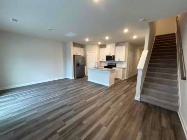 Main picture of 18 Rockshire Trl