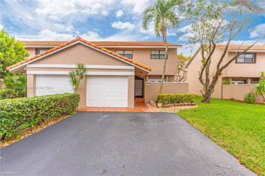 Main picture of 8823 SW 113th Place Cir W