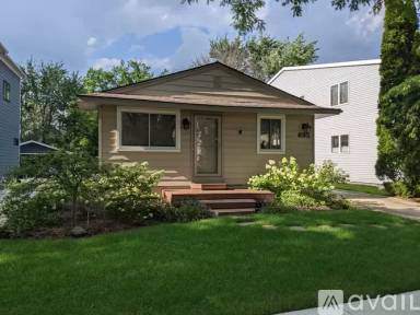 Main picture of 695 Bird Ave