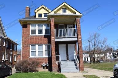 Main picture of 2002 Clements St