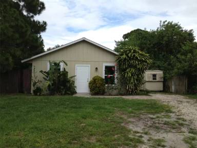 Main picture of 1320 18th Ave SW