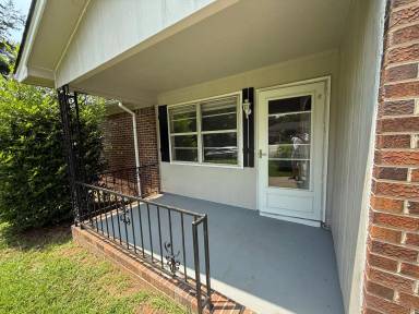 Main picture of 5020 Ortega Cir NW