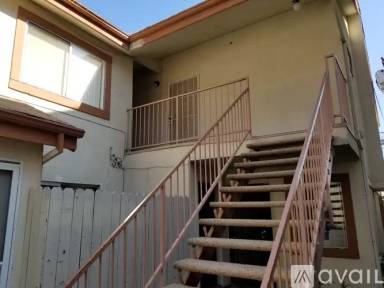 Main picture of 17112 Chatsworth St