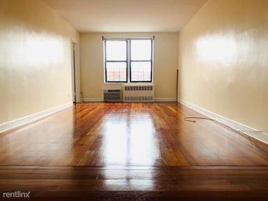 Main picture of 2421 E 12th St