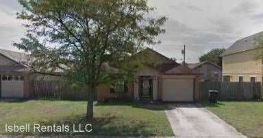 Main picture of 2212 Hilltop Loop