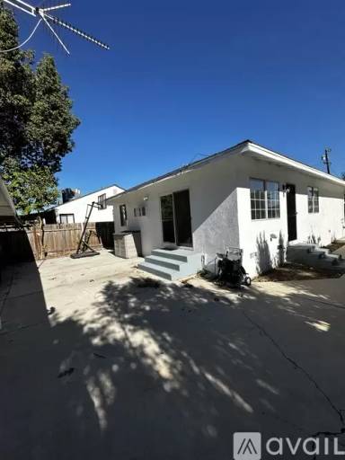 Main picture of 7415 Amigo Ave