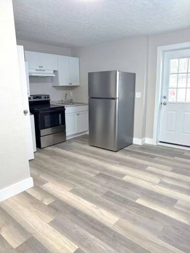 Main picture of 606 E Jefferson St