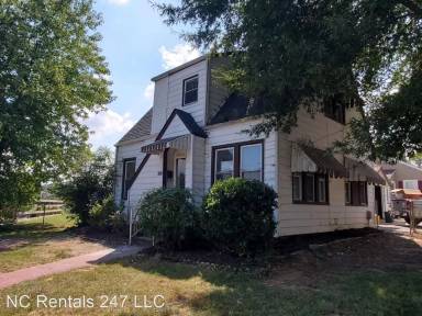 Main picture of 2384 Okalina Ave