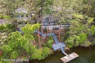 Main picture of 1925 S Liberty Dr