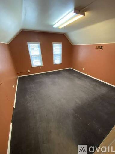 Main picture of 1323 30th St