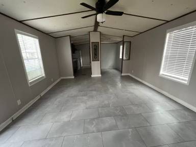 Main picture of 112 Buckeye Way