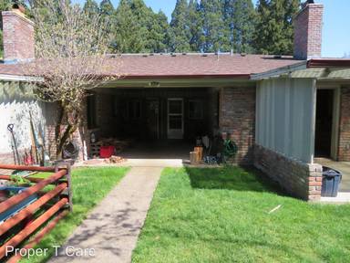 Main picture of 1140 SW Stamm Pl