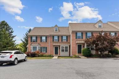 Main picture of 1905 Shady Oak Dr