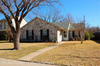 Main picture of 4602 Carmel Ln