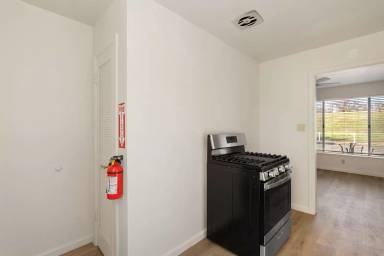 Main picture of 1737 Riverbank Rd