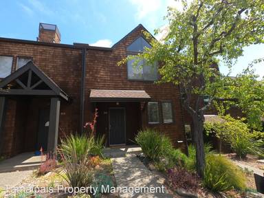 Main picture of 210 Donahue St