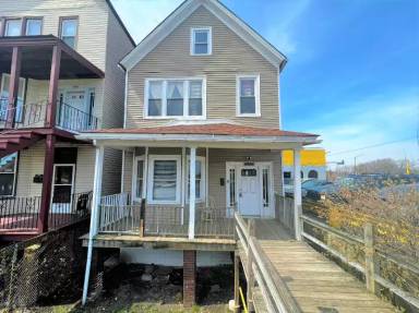 Main picture of 8706 S Buffalo Ave