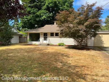 Main picture of 18009 10th Ave NE