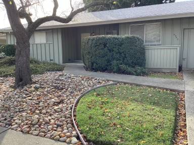 Main picture of 6360 Lake Park Dr